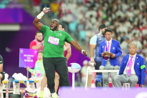 النجم السعودي حقق الميدالية الفضية في دفع الجلة بدورة الألعاب الآسيوية «هانغتشو 2022» (الاتحاد السعودي لألعاب القوى)