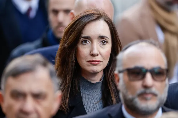 فيارويل وجّهت رسالة دعم للاعب خط وسط تشيلسي الإنجليزي إنزو فرنانديز (إ.ب.أ)