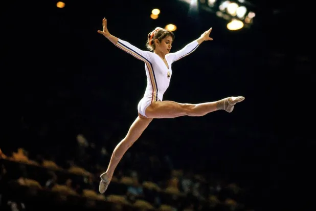 ناديا كومانتشي لفتت أنظار العالم (الأولمبية الدولية)