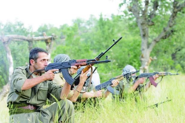 تدريبات لمقاتلي «حزب العمال الكردستاني» التركي في شمال العراق (أرشيفية - أ.ف.ب)