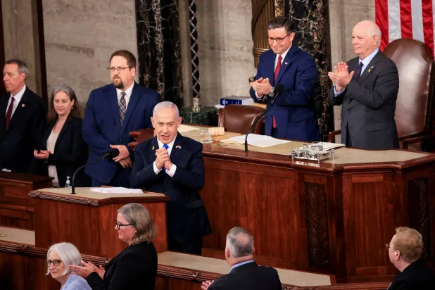 رئيس الوزراء الإسرائيلي بعد خطابه أمام الكونغرس (رويترز)