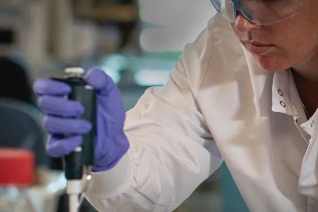 شركة «فايزر» قالت إنها حققت نتائج إيجابية لمرضى سرطان الرئة بعد مضي خمس سنوات على العلاج (الشرق الأوسط)