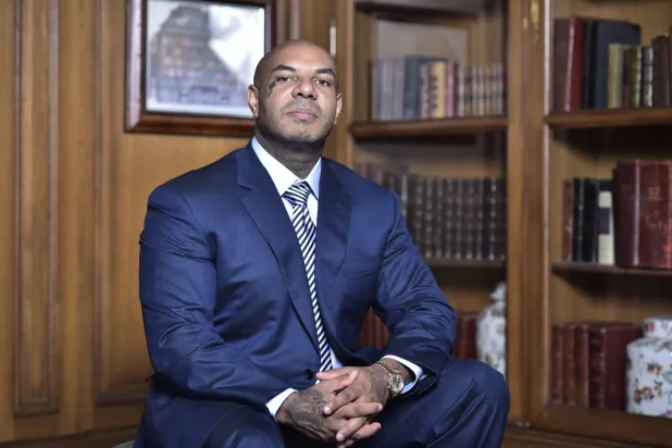 مغني الراب ورجل الأعمال التونسي كريم الغربي من صفحته الرسمية على فيسبوك