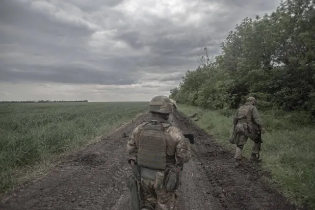 جنود من الجيش في بنين يتجولون في محمية طبيعية (متداولة)