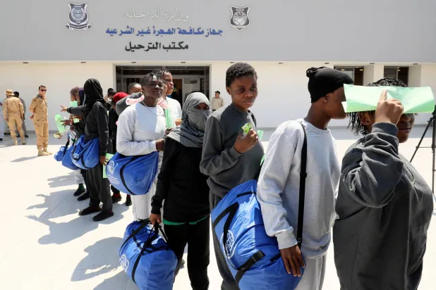 السلطات الليبية تعلن ترحيل نحو 370 نيجيرياً ومالياً من المهاجرين غير النظاميين (أ.ف.ب)