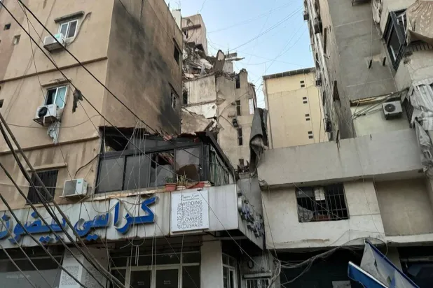 صورة تظهر دماراً ناجماً عن الضربة التي أعلن الجيش الإسرائيلي إنها استهدفت الضاحية الجنوبية لبيروت، لبنان، 30 يوليو 2024 (رويترز)