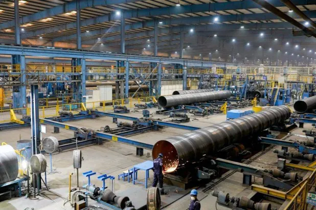أحد مصانع «أنابيب الشرق» في السعودية (الشركة)