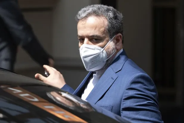 Arakçi, Çin, Rusya ve yükselen güçleri hükümetin dış ilişkilerdeki önceliği olarak görüyor (AFP)