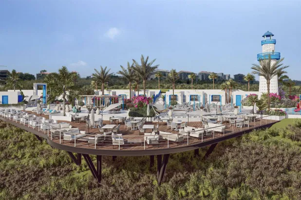 «فانوس» يُحضِر نَفَس الإغريق إلى أرض الأرز (صور رواء الحداد)