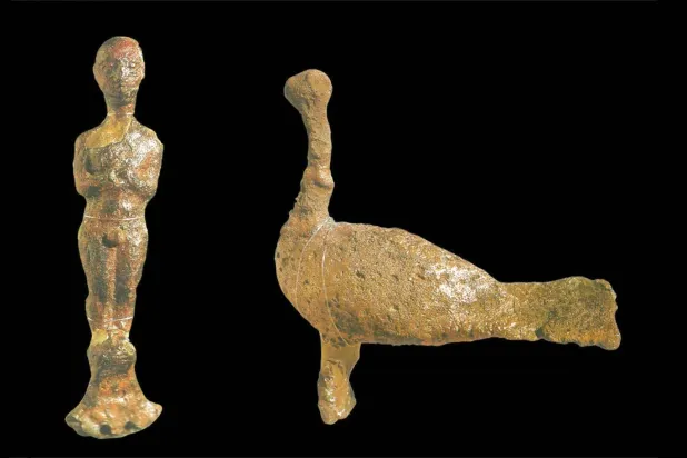 تمثالان منمنمان من محفوظات متحف البحرين الوطني