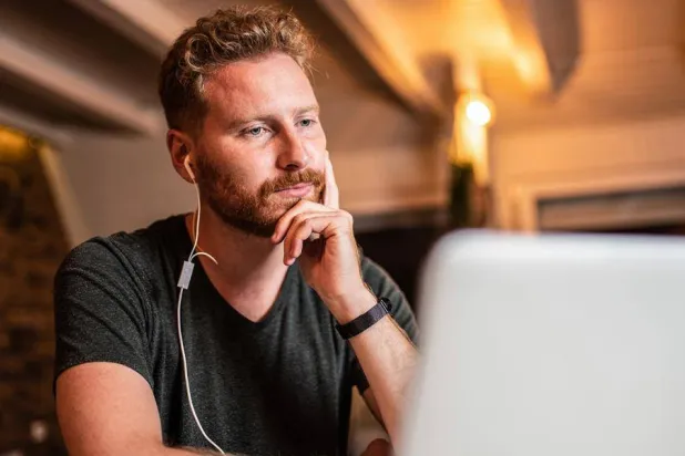 الموسيقى الكلاسيكية تُهدِّئ المزاج (جامعة فيرمونت)