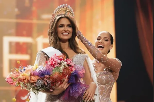 ميا لورو أول صمّاء تتوج «ملكة جمال لجنوب أفريقيا»... (حساب المسابقة - إنستغرام)
