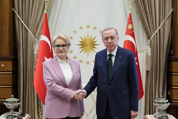 لقاء أكشنار المفاجئ مع إردوغان في 5 يونيو الماضي فجر أزمة مع حليفها السابق كليتشدار أوغلو (الرئاسة التركية)