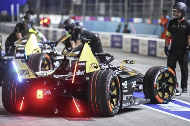 جانب من سباقات «الفورمولا إي» (الشرق الأوسط)