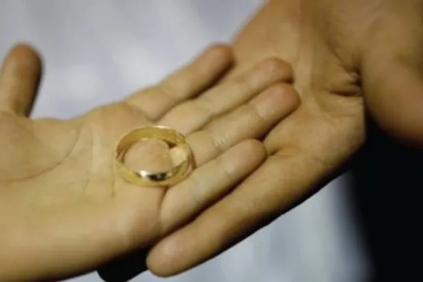 5 ثوانٍ قد تنقذ زواجك (أرشيفية - رويترز)