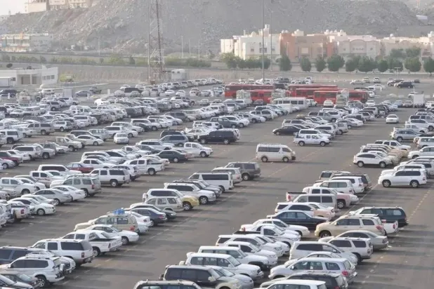 مواقف مركبات في مكة المكرمة (واس)