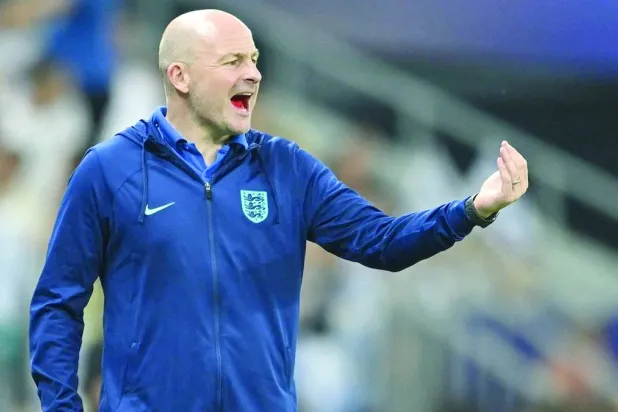 كارسلي مدرب منتخب إنجلترا المؤقت (غيتي)