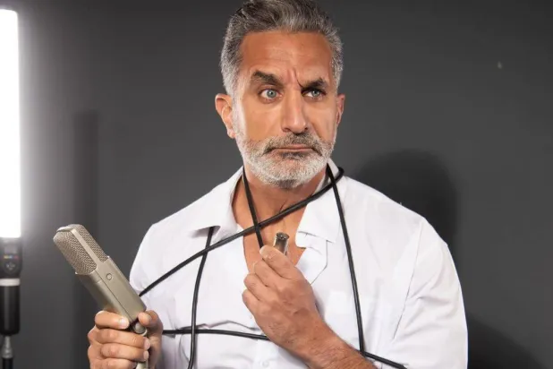 الإعلامي المصري باسم يوسف اشتهر ببرنامج «البرنامج» (صفحته الرسمية على «فيسبوك»)