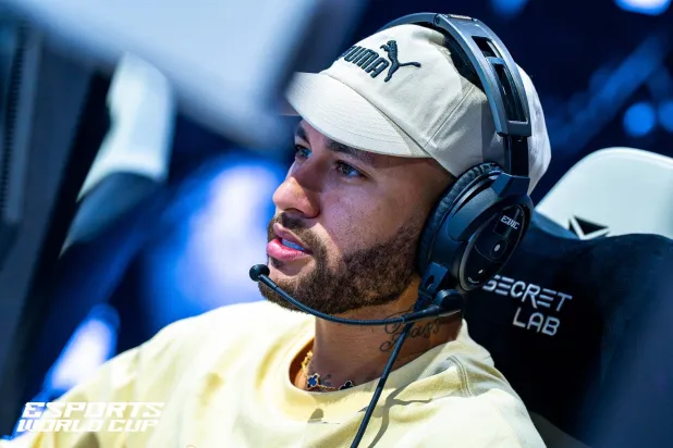 نيمار خلال مواجهته مساعد الدوسري (كأس العالم للرياضات الإلكترونية)