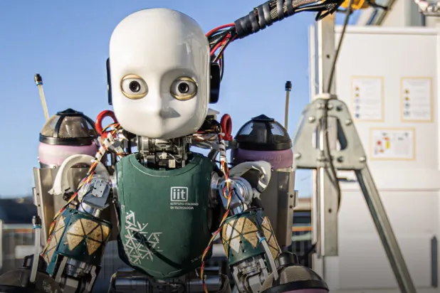 يستعد هذا الروبوت المسمى «آيرون كاب» لإحداث ثورة في كيفية استجابتنا لحالات الطوارئ (IIT)