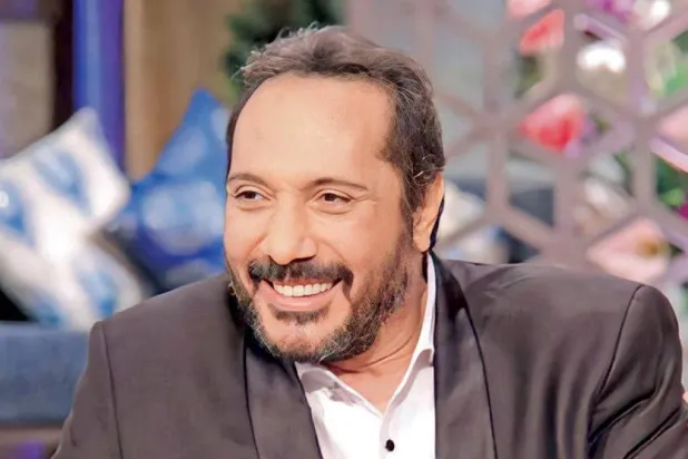 علي الحجار أكد عشقه للمسرح ولغناء شارات المسلسلات (حسابه على {فيسبوك})