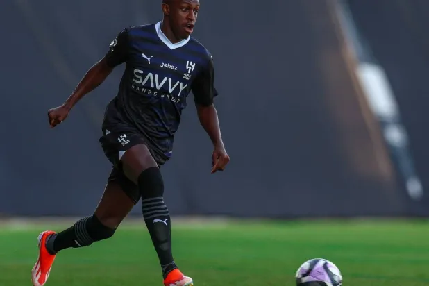 سعود عبد الحميد يقترب من الانتقال لروما الإيطالي (نادي الهلال)