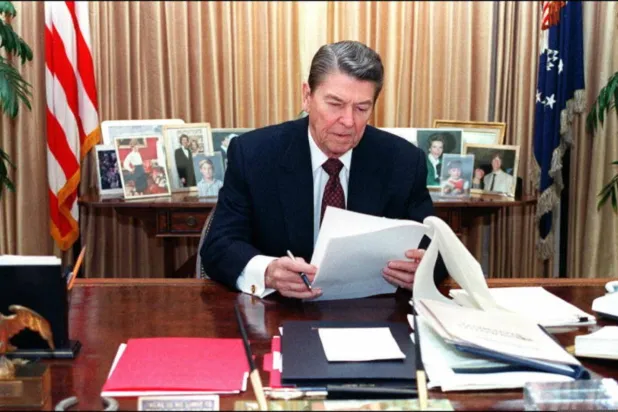 الرئيس الأميركي الأسبق رونالد ريغان (أ.ف.ب)