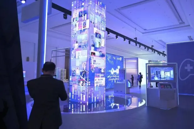 جانب من معرض «آمن» للتوعية بالأمن السيبراني في السعودية (واس)