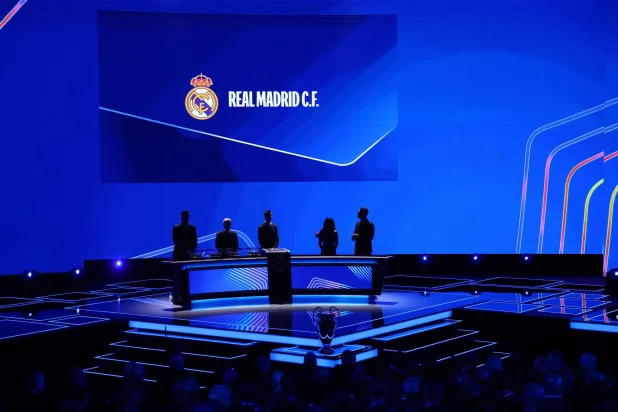 جانب من مراسم سحب القرعة لدوري أبطال أوروبا (رويترز)