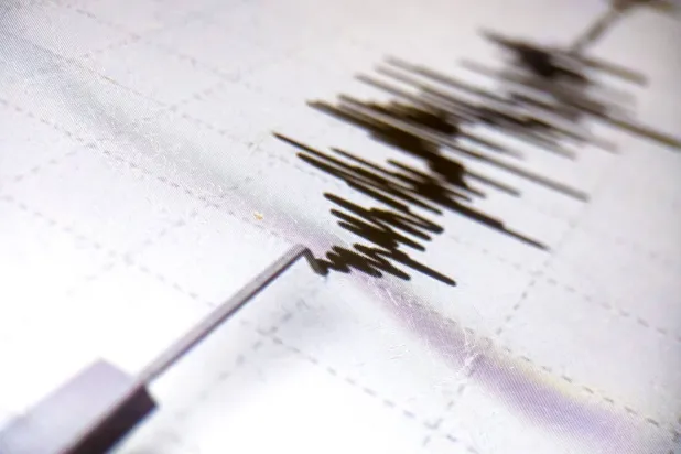 رسم بياني لزلزال (متداولة)