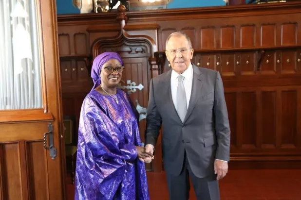 وزير الخارجية الروسي رفقة وزيرة خارجية السنغال في موسكو (صحافة سنغالية)