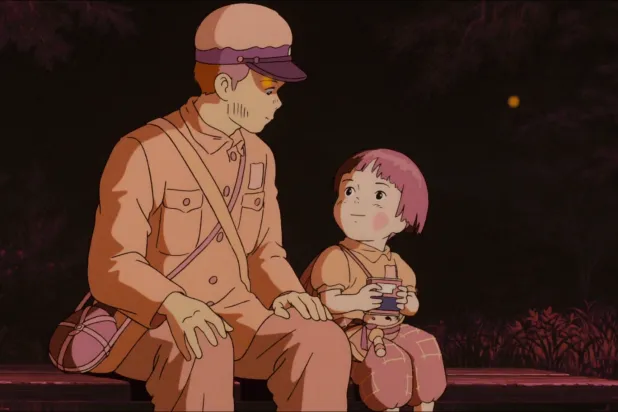 Dünya çapında büyük beğeni toplayan Ateşböceklerinin Mezarı, tüm zamanların en iyi savaş filmlerinden biri olarak gösteriliyor ve Japon animasyonunun en önemli eserlerinden biri olarak kabul ediliyor (Netflix)