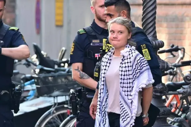 الناشطة غريتا تونبرغ (صحيفة إكسترا بلاديت الدنماركية)