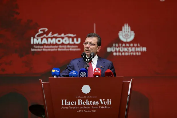 رئيس بلدية إسطنبول أكرم إمام أوغلو تحدى الحكومة مؤكداً أنها سترحل قبل أن تحصل على حكم بحبسه وحظر نشاطه السياسي (من حسابه على إكس)