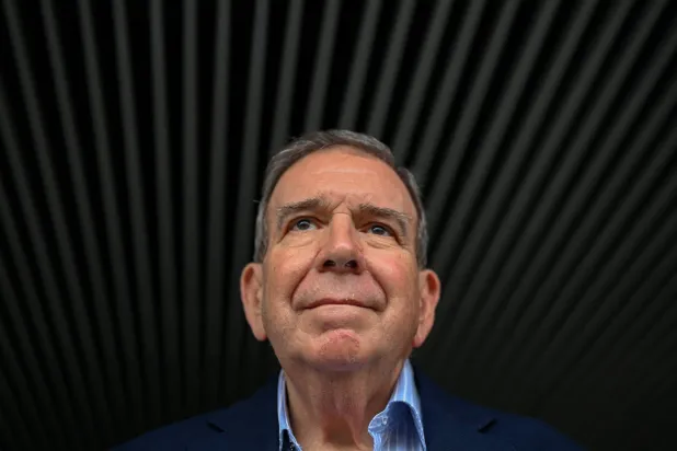 إدموندو غونزاليس أوروتيا مرشح المعارضة الذي يؤكد خزبه فوزه في الانتخابات الرئاسية في فنزويلا (ا.ف.ب)