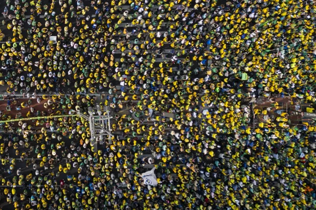 تظاهرة ضمت عشرات الآلاف من أنصار بولسونارو في ساو باولو (إ.ب.أ)