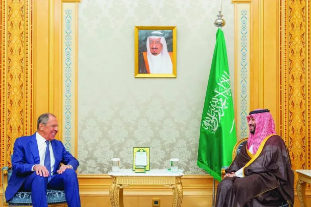 Suudi Arabistan Veliaht Prensi Riyad'da Rusya Dışişleri Bakanı ile dün yaptığı görüşmede (SPA)