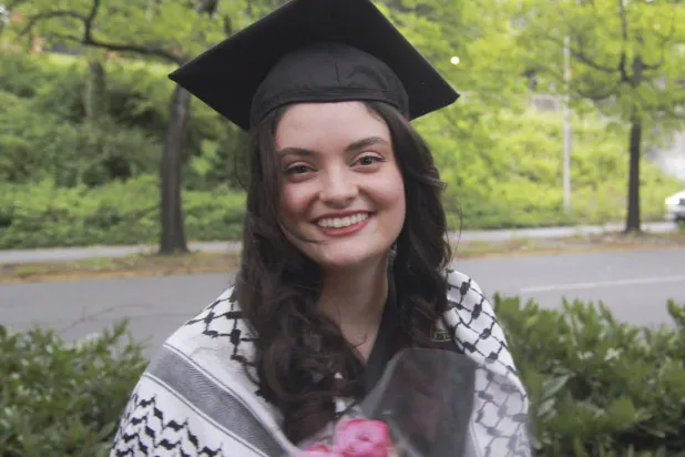 صورة للناشطة عائشة نور إزغي إيغي كما قدمتها حركة «التضامن» الدولية (أ.ب)