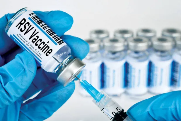 «الفيروس المخلوي التنفسي» لدى كبار السن... الوقاية باتت ممكنة