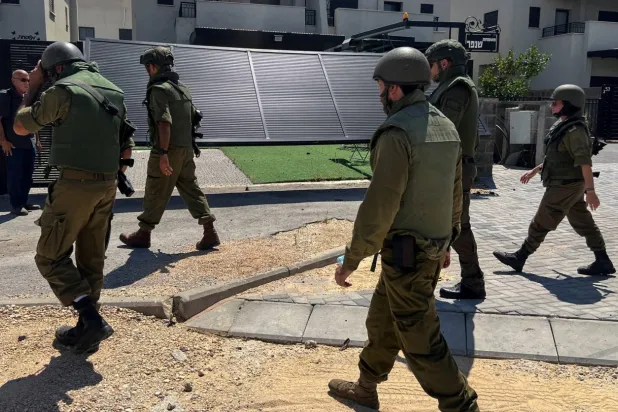 İsrail, Güney Lübnan'ın derinliklerinde ateş kuşağı oluşturuyor