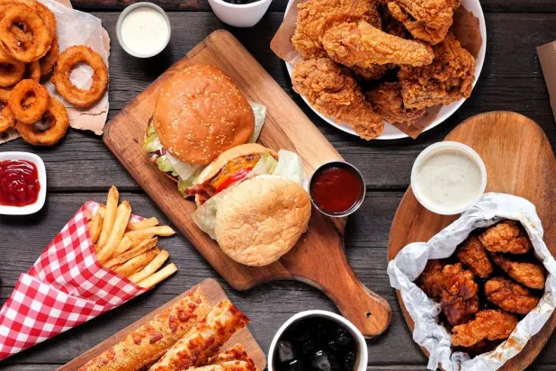 الأطعمة فائقة المعالجة تشمل الوجبات الجاهزة (جامعة إمبريال كوليدج لندن)