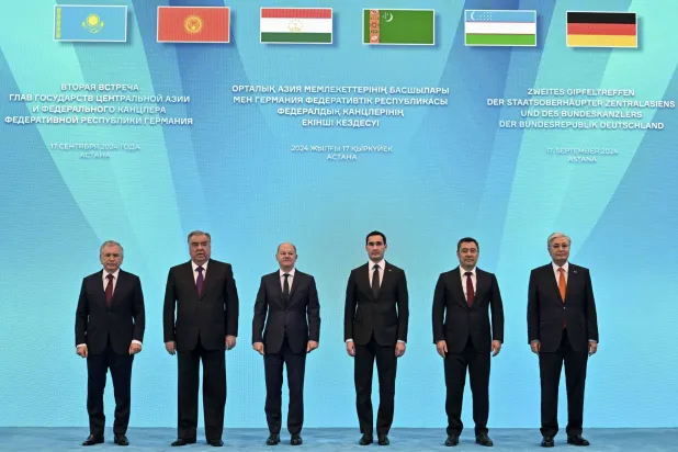 صورة للقادة خلال قمة آسيا الوسطى وألمانيا بكازاخستان 17 سبتمبر 2024 (إ.ب.أ)