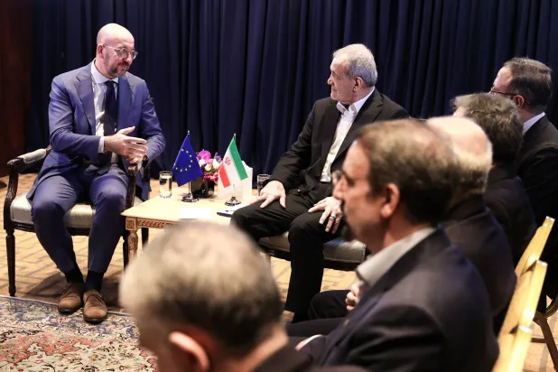 بزشكيان يلتقي رئيس المجلس الأوروبي شارل ميشال في نيويورك الاثنين (الرئاسة الإيرانية)