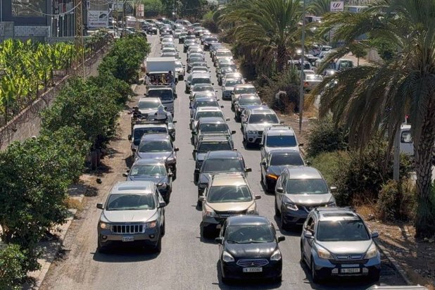  Cars go north from Lebanon's southern coastal city Sidon as some Lebanese flee heavy Israeli bombardment, Lebanon September 23, 2024. (Reuters)
