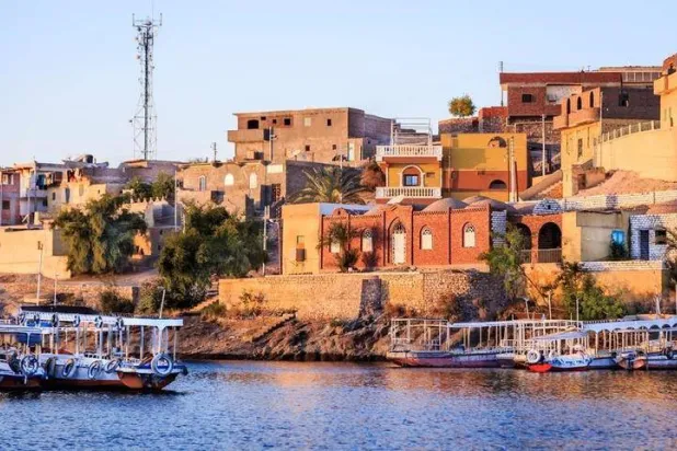 بنايات على النيل في أسوان (محافظة أسوان)