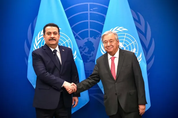 السوداني خلال لقائه أنطونيو غوتيريش في نيويورك (إعلام حكومي)