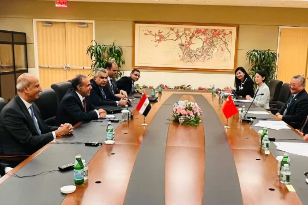 وزير الخارجية المصري خلال لقائه نظيره الصيني في نيويورك (الخارجية المصرية)