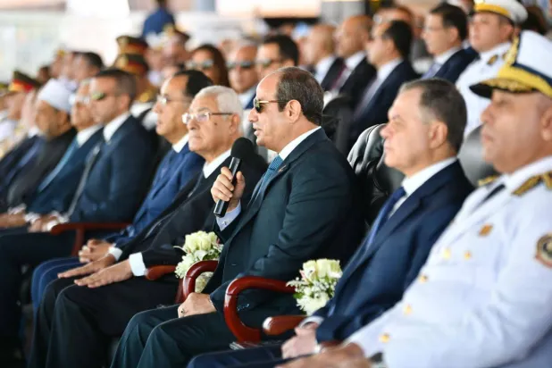 الرئيس المصري عبد الفتاح السيسي خلال حفل تخرج الدفعة الجديدة من طلبة الشرطة (الرئاسة المصرية)
