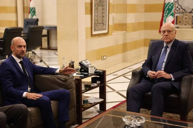  Lebanon's caretaker Prime Minister Najib Mikati meets with the French Minister of Foreign Affairs Jean-Noel Barrot in Beirut on September 30, 2024. (AFP)