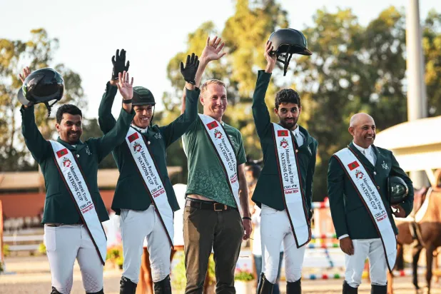 المنتخب السعودي لحظة التتويج بالكأس (واس)